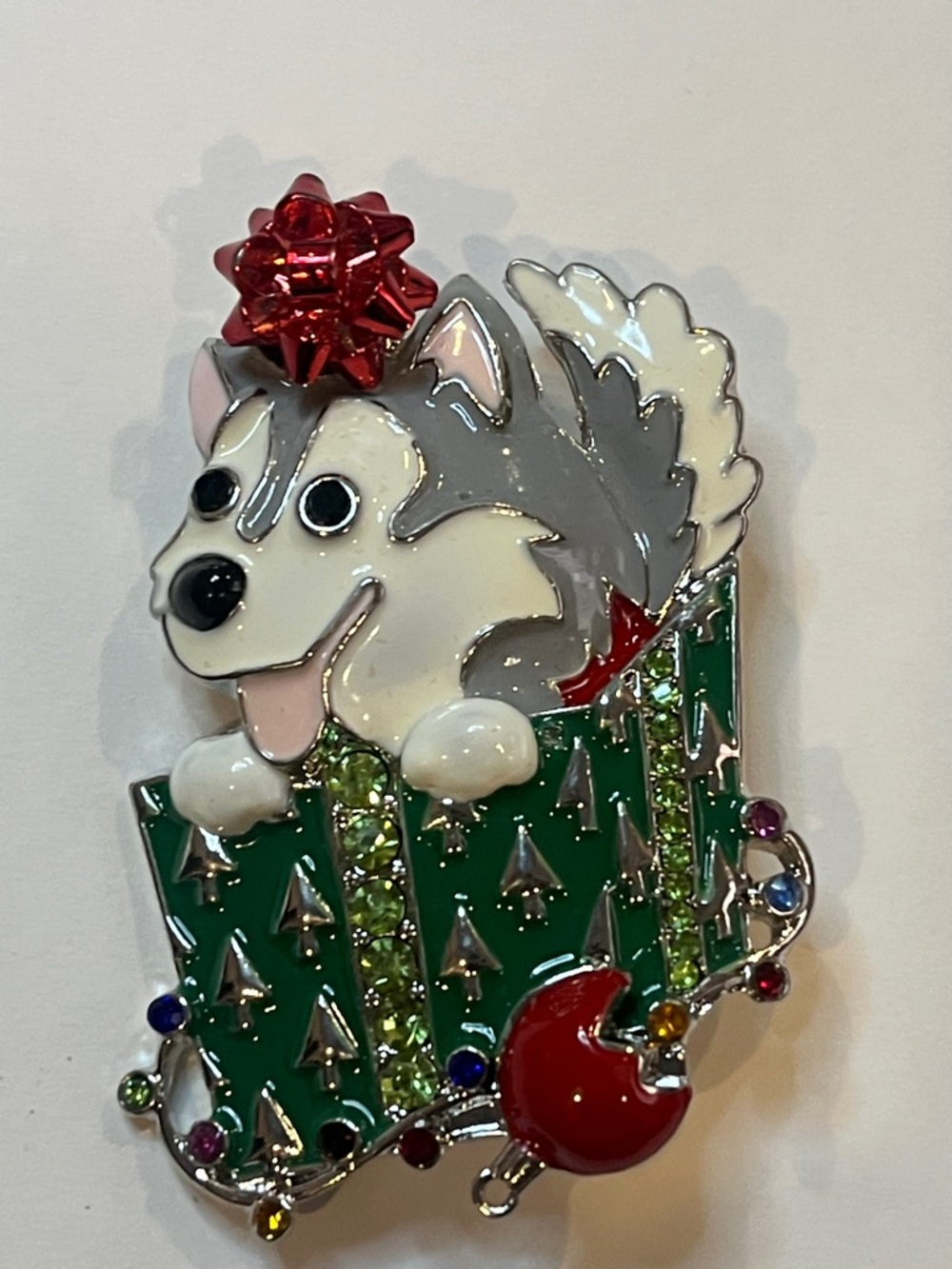 Holiday Husky Brooch Pin in Green and Red